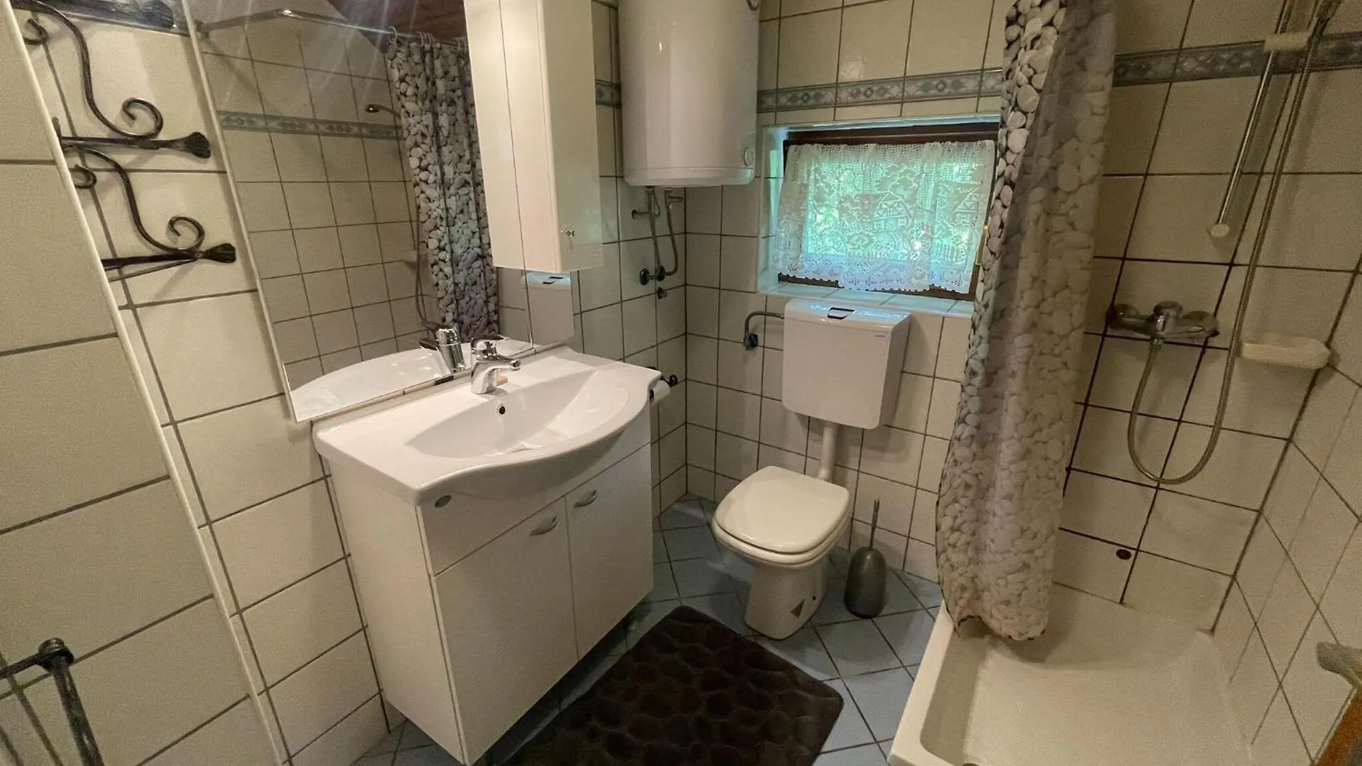 Vacation Home With Private Swimming Pool Grizane-Belgrad Holiday home